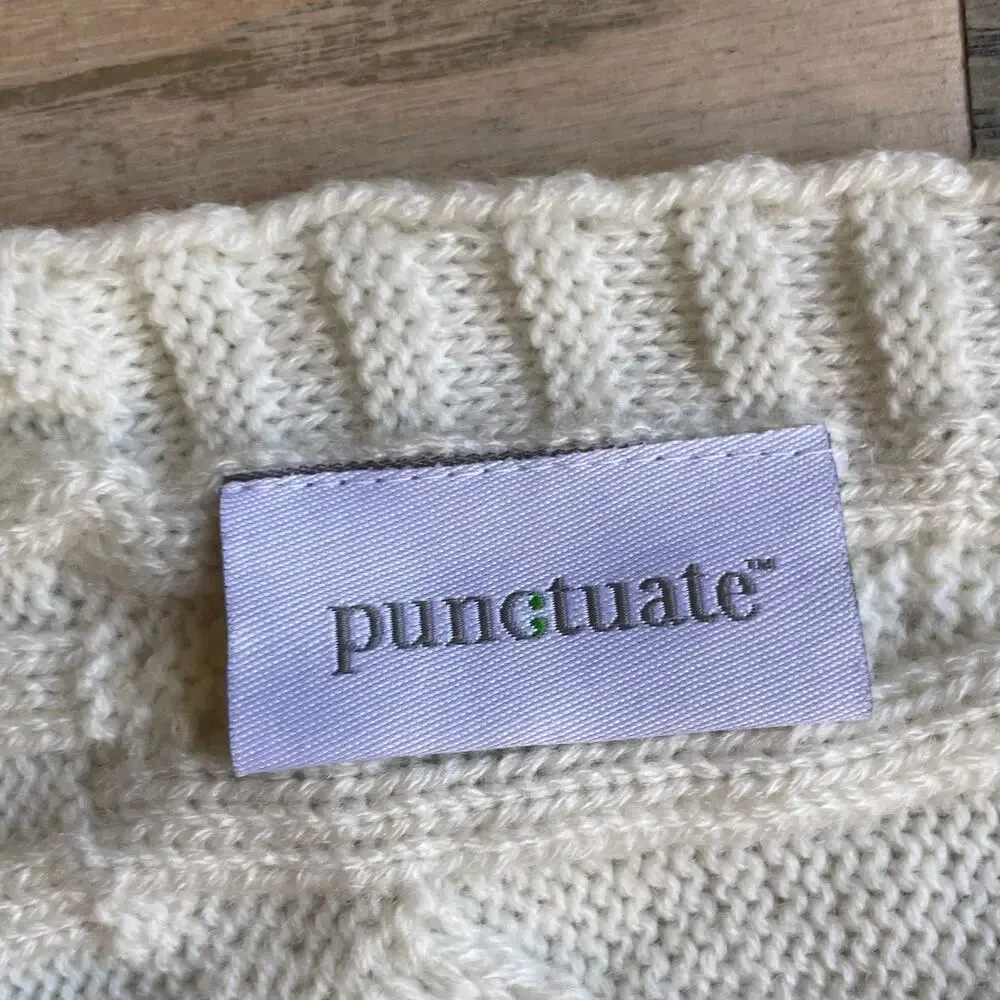 Punctuate Barnes & Noble Ivory Cable Knit Scarf Cozy Winter Wrap